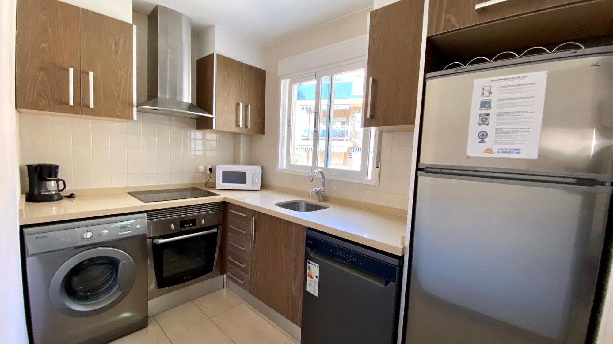 Apartamentos Carlton VyB Denia Bagian luar foto