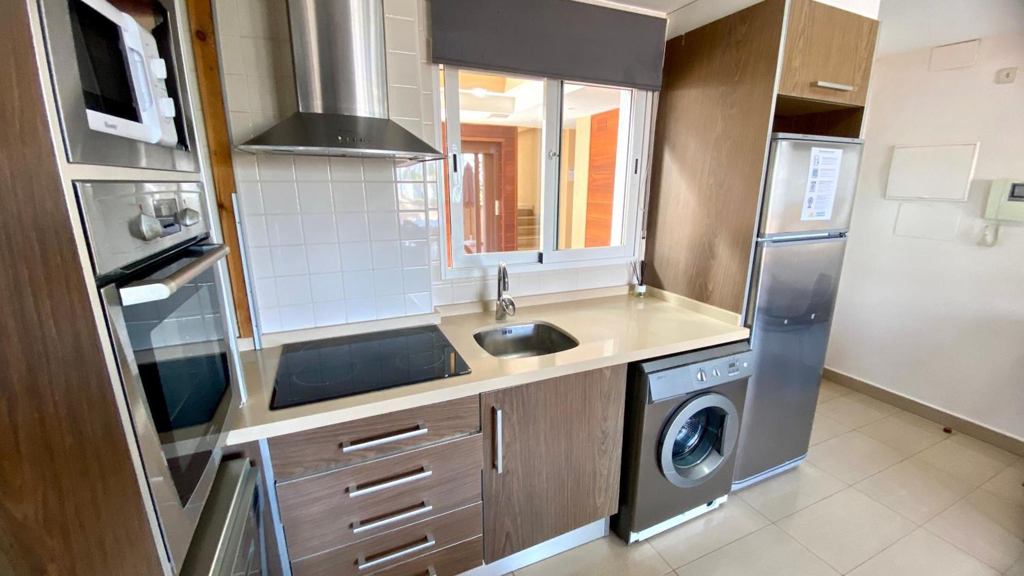 Apartamentos Carlton VyB Denia Bagian luar foto