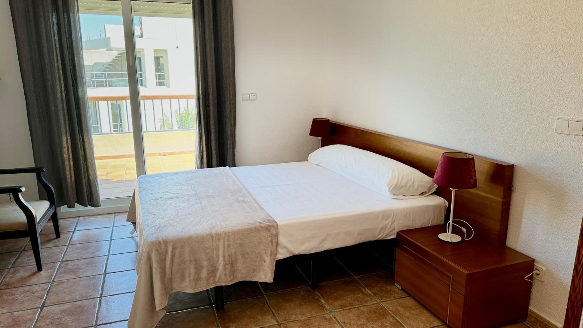 Apartamentos Carlton VyB Denia Bagian luar foto