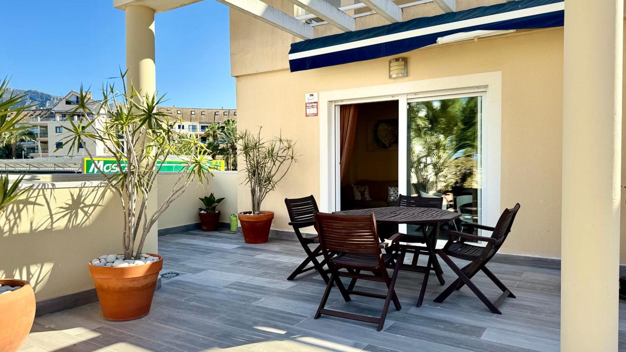 Apartamentos Carlton VyB Denia Bagian luar foto