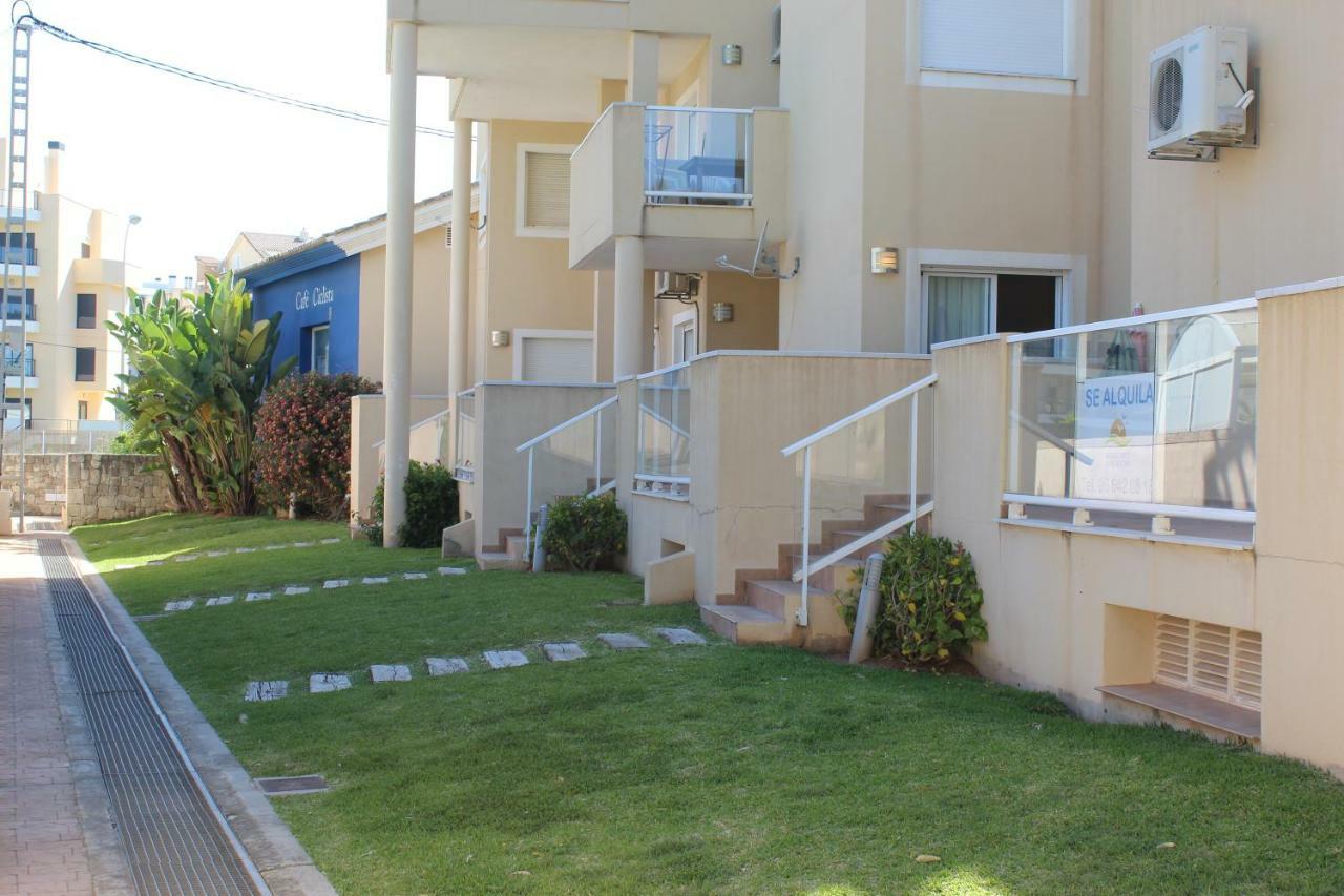 Apartamentos Carlton VyB Denia Bagian luar foto