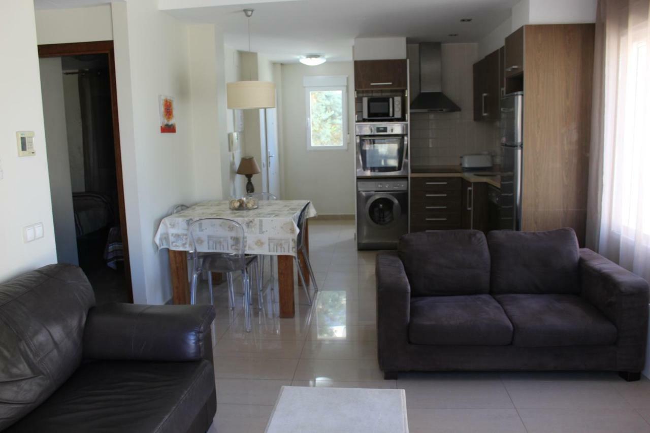 Apartamentos Carlton VyB Denia Bagian luar foto
